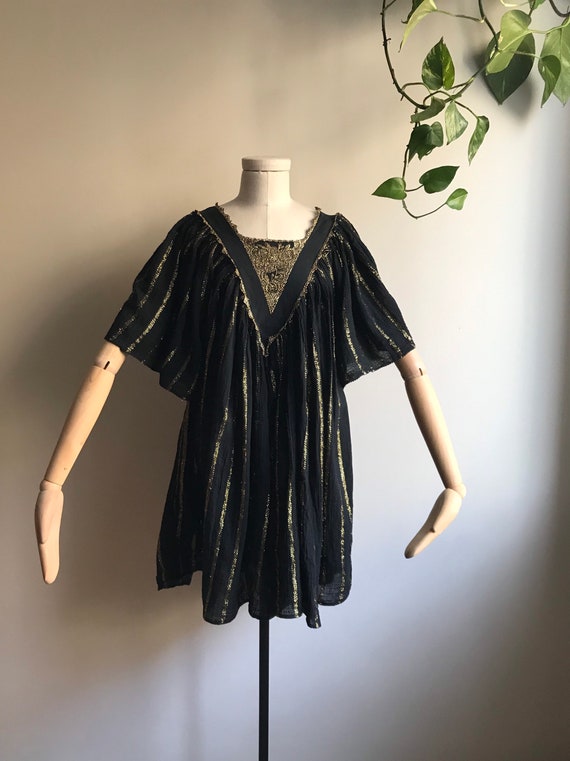 Gold Striped Gauze Mini Dress / Black Glamorous Gr