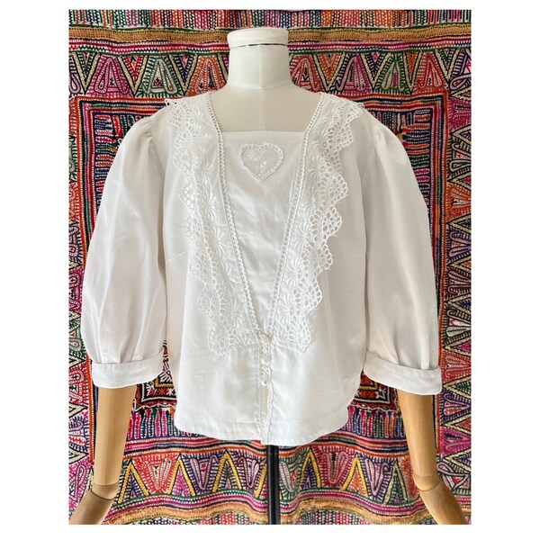 Vintage Heart and Floral Patterned Embroidered Puff Sleeved Austrian Folk Blouse / Traditional Tyrolean Blouse