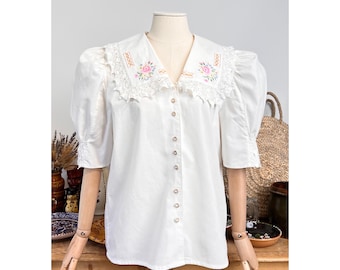 Camicia Dirndl Trachten con stampa floreale ricamata vintage austriaca