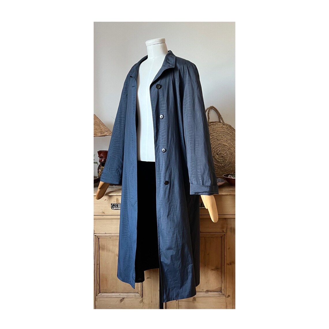 Vintage Giraffe Print Trench Coat/ Dark Blue Minimalist Style Size Small, foto 2 di 5