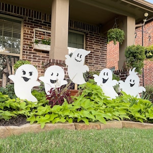 Spook-tacular 5-Piece Fall and Halloween Wooden Ghost Yard Art Set