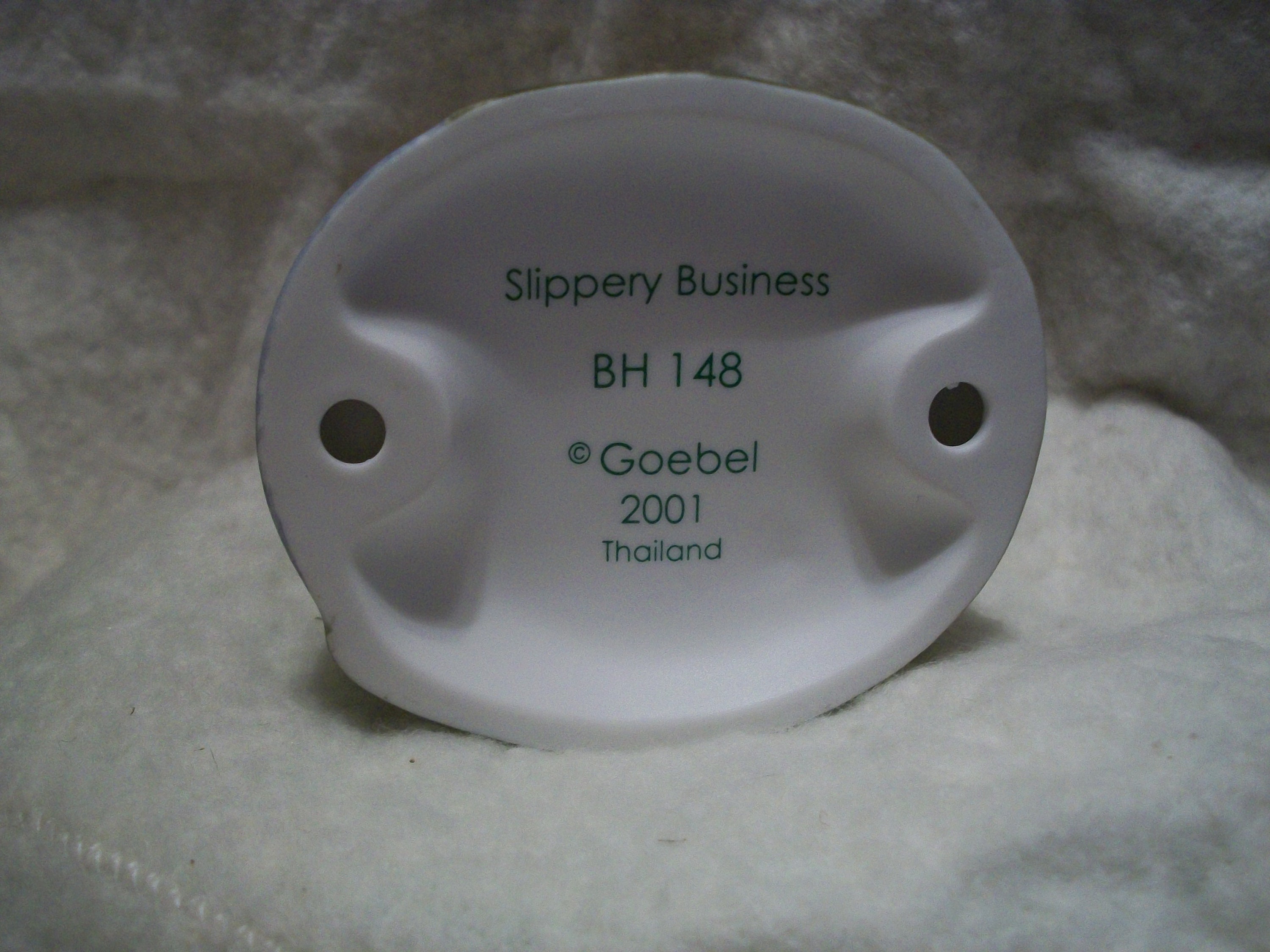 VINTAGE - Slippery Business Studiohummel BH 148 - 3.75