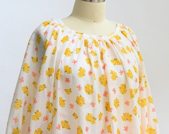 Stunning Vintage daffodil blouse from the 1950s. Handmade from delicate cotton. BOHO chic peasant top. MINT condition. Palm Royale.