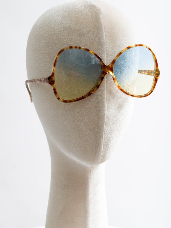 Original vintage 1960s sunglasses from Italy. Ove… - image 2