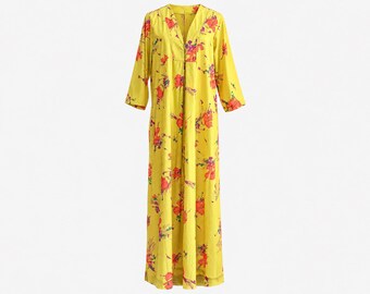 1970s Maxi Dress | Chartreuse Floral Fabric with Pleat Detail | Size Medium