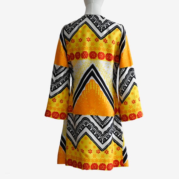 1960s BH Wragge Silk Mini Dress: Vintage Geometri… - image 16