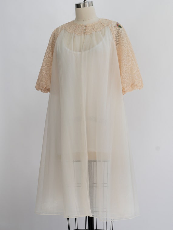 One-of-a-kind peignoir bed jacket fro the 1960s. … - image 2