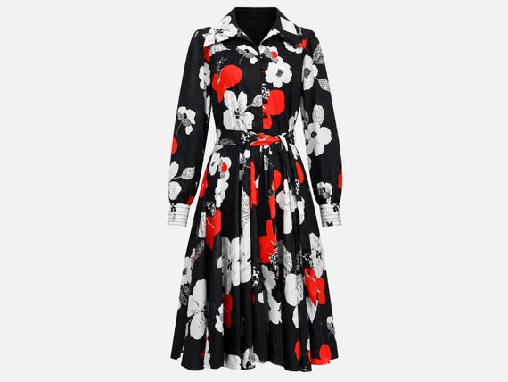 1970s Maxi Dress | Black, Red and White Floral Print | Size Medium