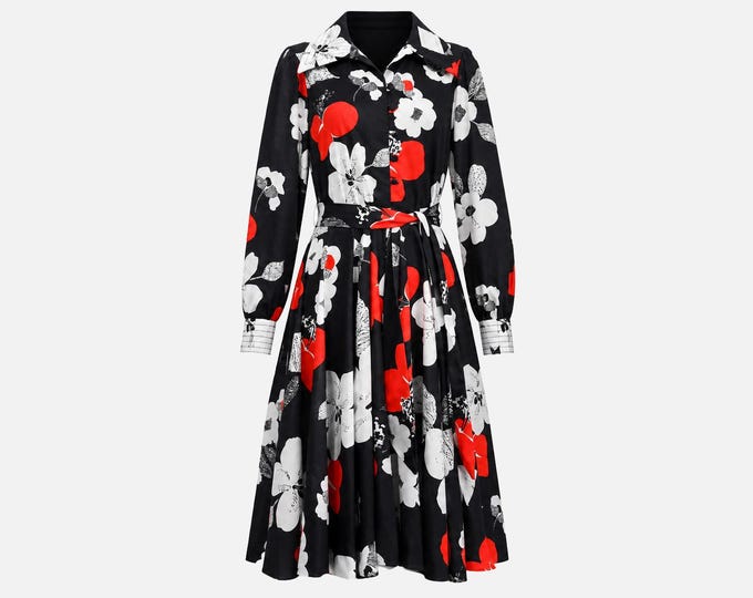 1970s Maxi Dress | Black, Red and White Floral Print | Size Medium