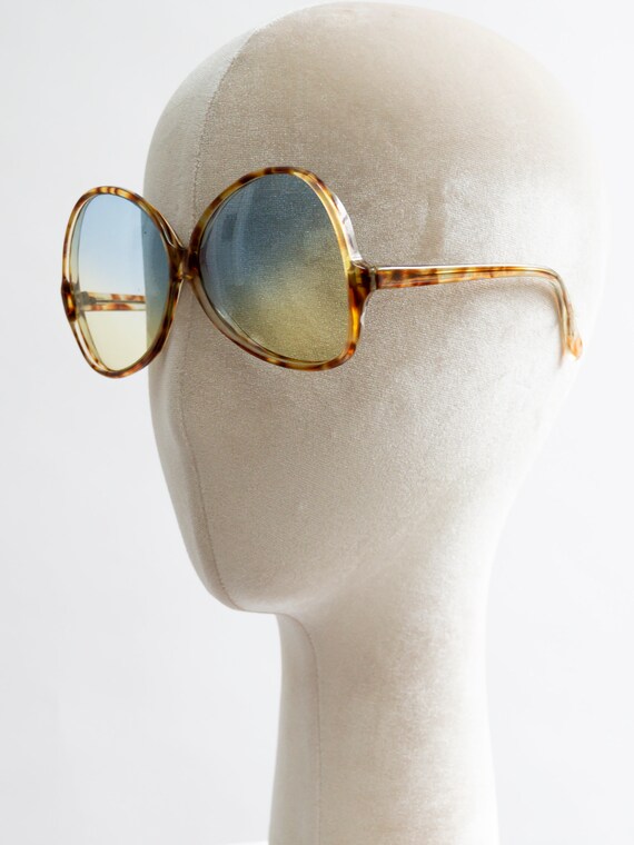 Original vintage 1960s sunglasses from Italy. Ove… - image 7