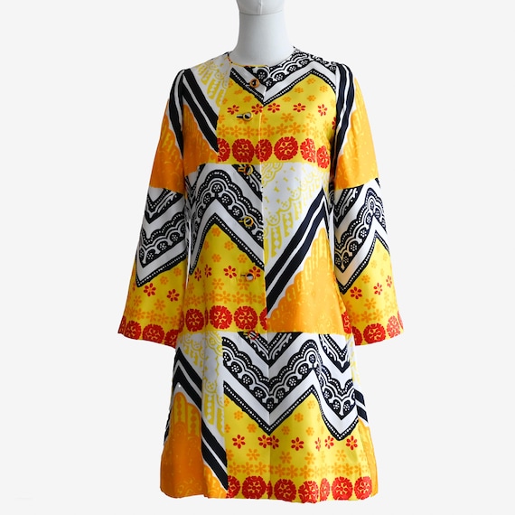 1960s BH Wragge Silk Mini Dress: Vintage Geometri… - image 3