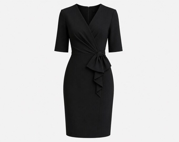 1950s Wiggle Dress | Flattering Black Crepe Fabric with a Bee Appliqué | Will Fit Small and Medium