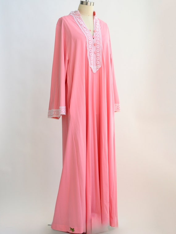 Vintage Vanity Fair pink and lace caftan, dressin… - image 2