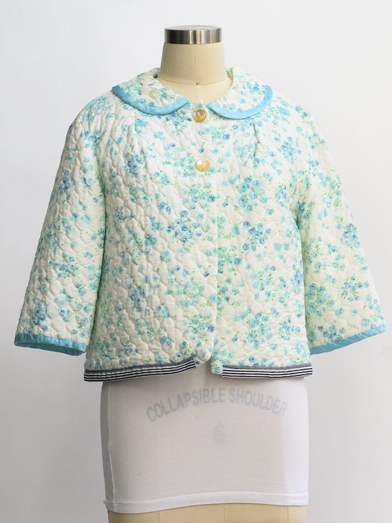 Vintage bed jacket from the 1970s with a hand emb… - image 3