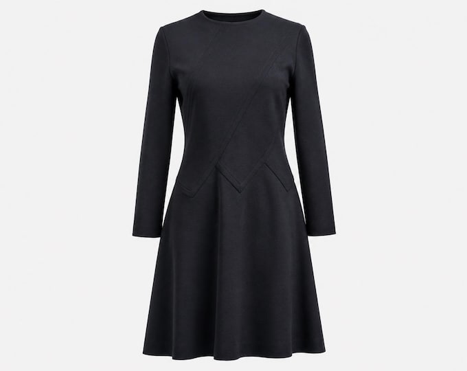 1970s Kay Windsor Wool Piqué Little Black Dress | A-Line Silhouette | Size Medium