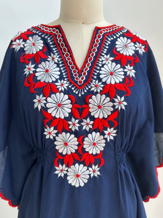 Vintage embroidered caftan, 1960s, red, white and… - image 1