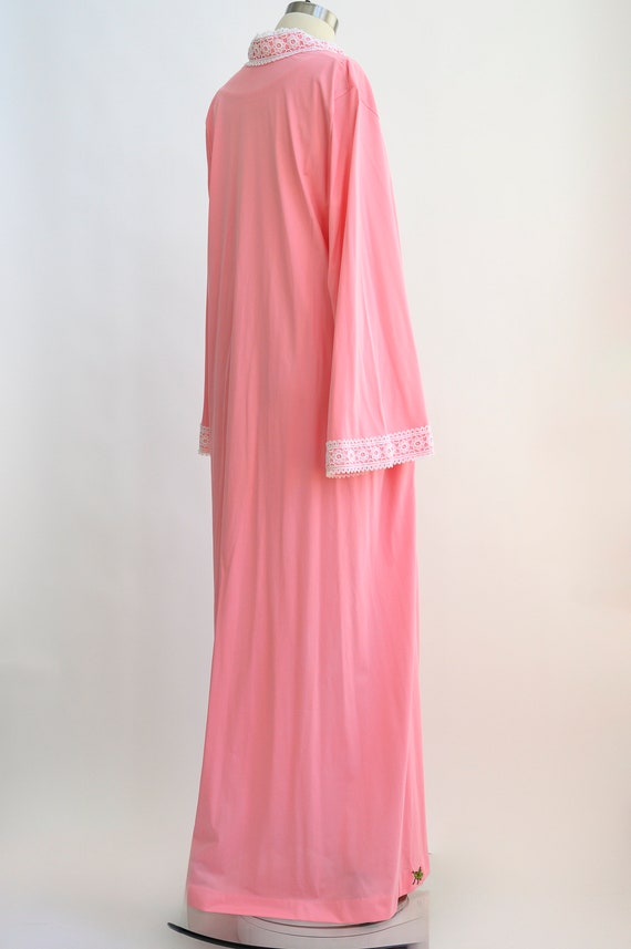 Vintage Vanity Fair pink and lace caftan, dressin… - image 6