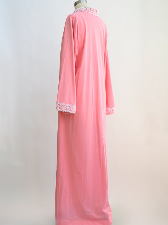 Vintage Vanity Fair pink and lace caftan, dressin… - image 8