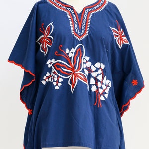 Vintage mini caftan from the 1970s. Embroidered with butterflies. Pool, beach, 4th of July, Memorial Day. Vintage preppy. Palm Royale. image 6