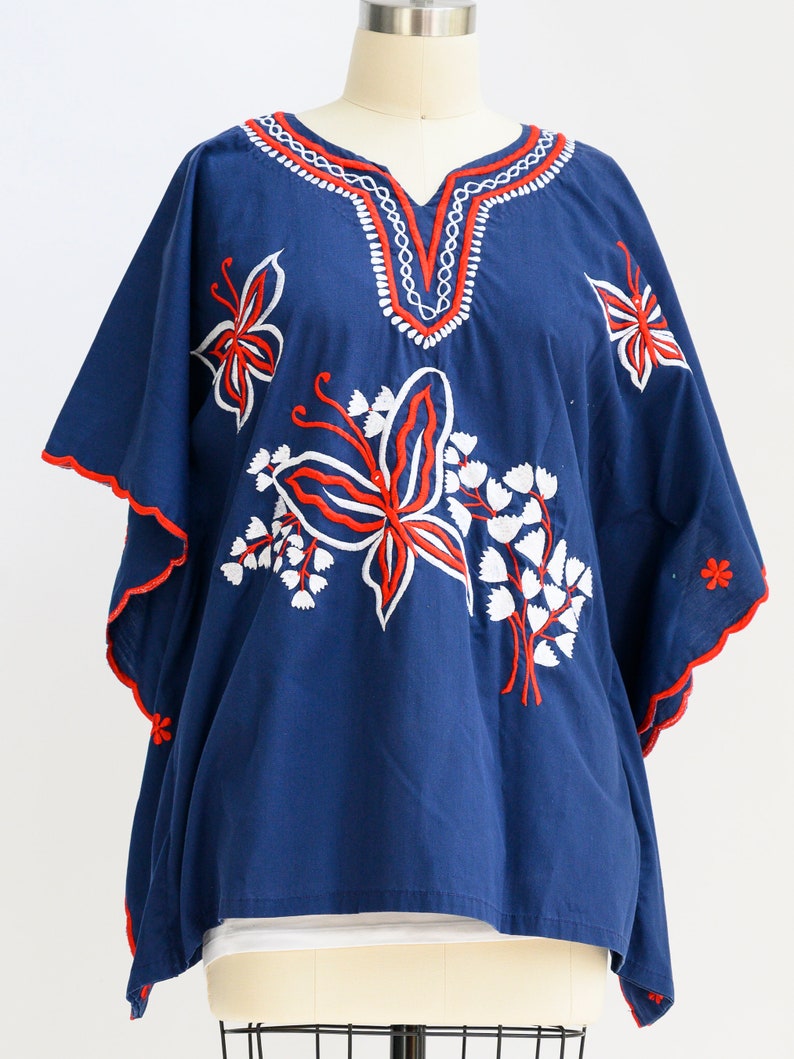 Vintage mini caftan from the 1970s. Embroidered with butterflies. Pool, beach, 4th of July, Memorial Day. Vintage preppy. Palm Royale. image 6