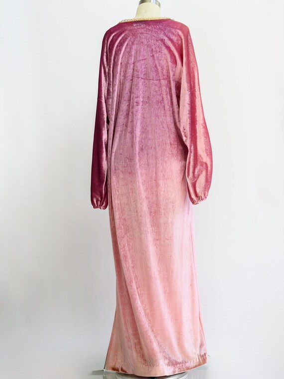 Vintage Bill Tice velvet dressing gown from the 1… - image 8