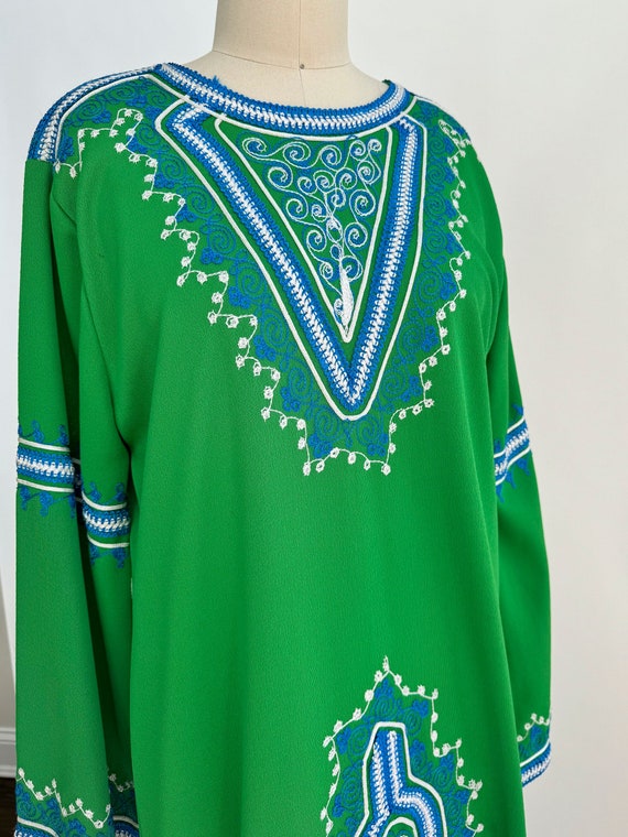 Vintage caftan, kaftan from the 1960s with heavy e