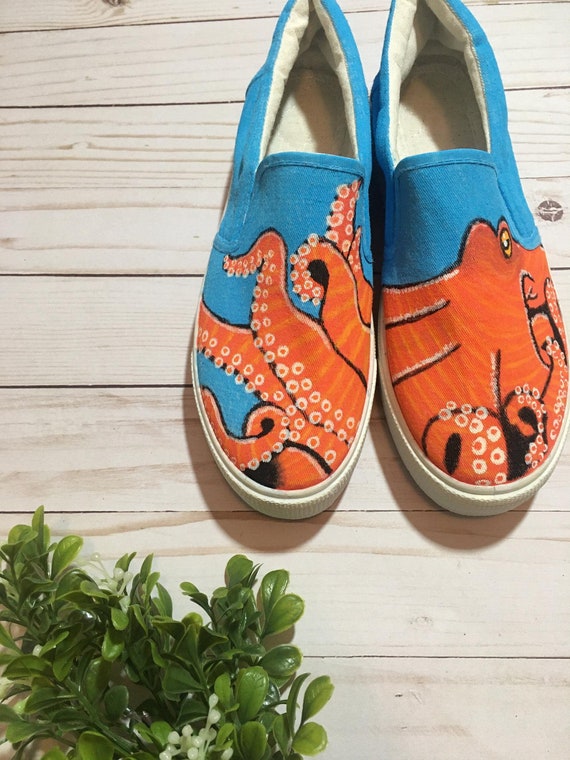 slide on canvas shoes