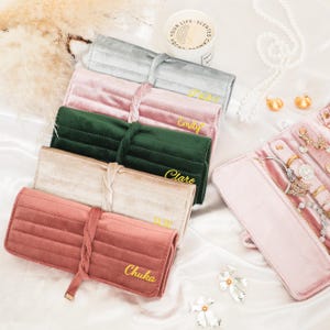 Samt Schmuck Rollen, personalisierte Geschenke, Hochzeitsgeschenke, kundenspezifische Wildleder Schmuck Rolle, personalisierte Geschenke Hochzeit, Brautjungfer Geschenke,Schmuck Rollen