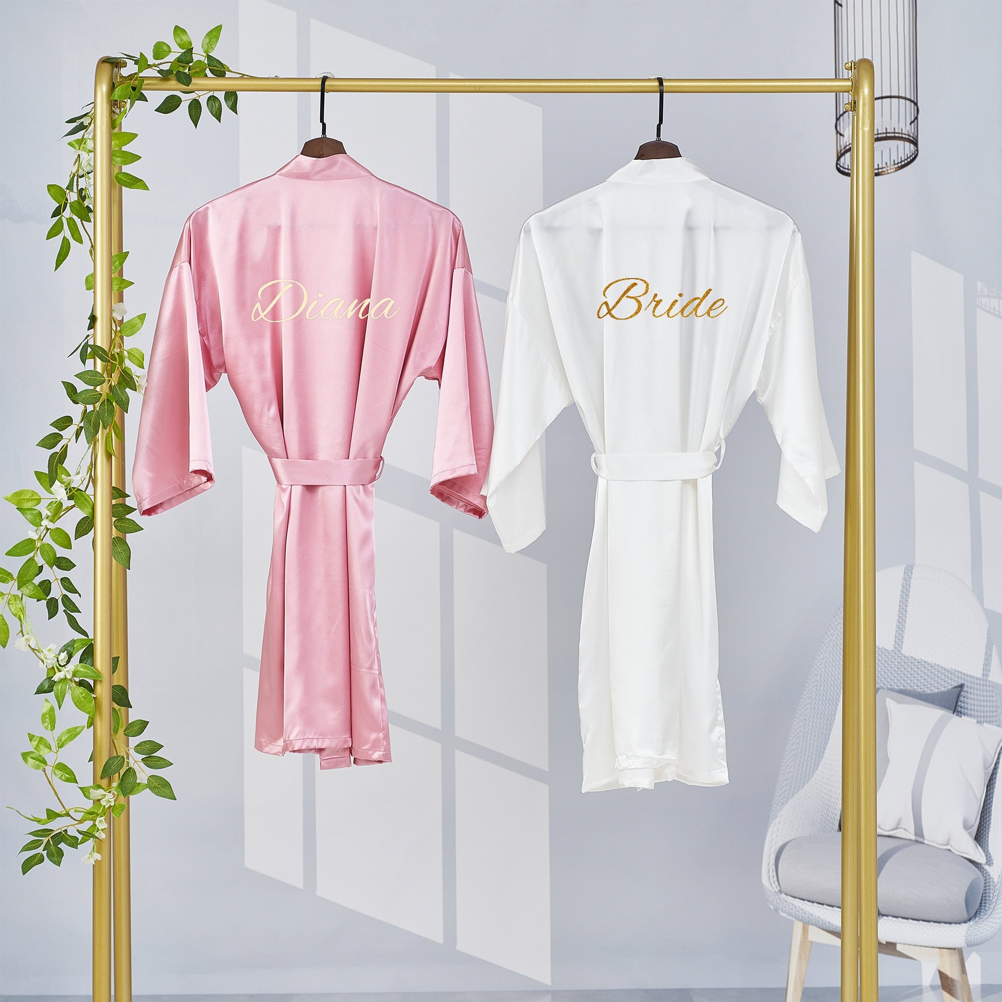 Silk Bridesmaid robe gifts white bridal robe for Wedding custom satin robes bridesmaid proposal Mother of the bride Bridesmaid bridal robe