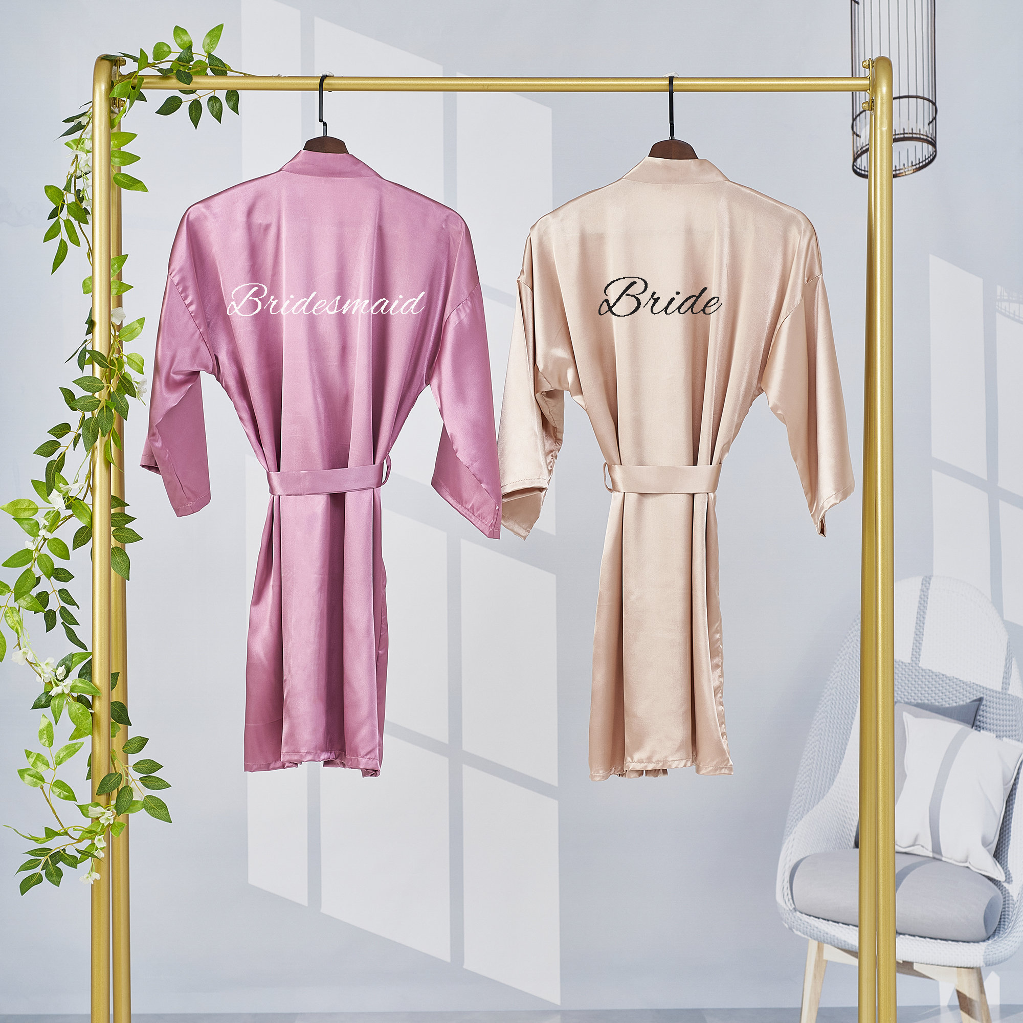 Silk Bridesmaid robe gifts white bridal robe for Wedding custom satin robes bridesmaid proposal Mother of the bride Bridesmaid bridal robe