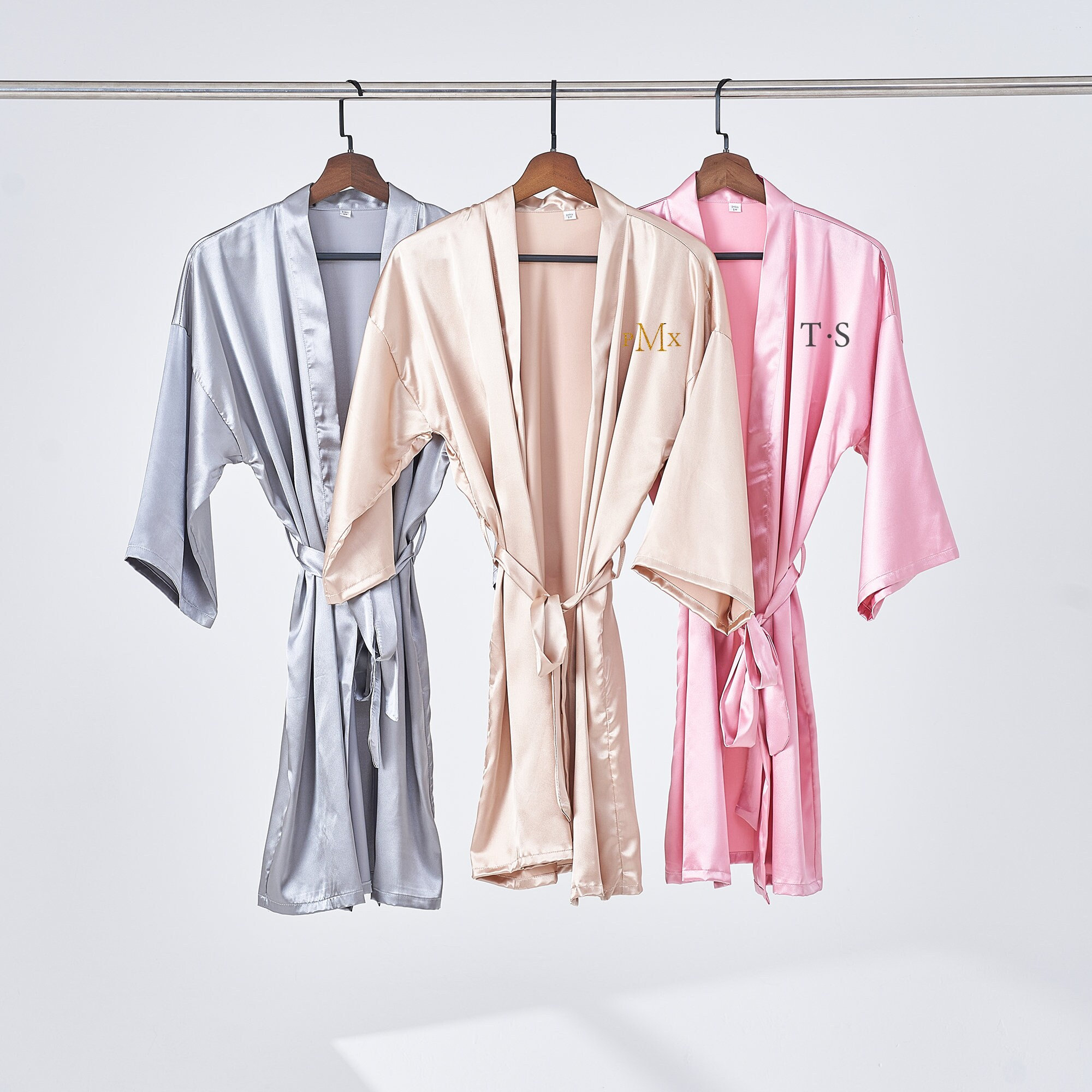 Silk Bridesmaid robe gifts white bridal robe for Wedding custom satin robes bridesmaid proposal Mother of the bride Bridesmaid bridal robe