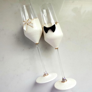 Hand-Painted Ivory Wedding Flutes: Scalloped Crystal Champagne Set