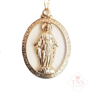 Medalla ovalada de la Virgen de la Milagrosa, Colgante chapado en oro de 18 quilates con cadena