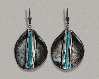 Handgemachte Ohrringe aus Schwarzem Ton - Petrol & Silber Boho Schmuck