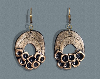Handgemachte Polymer Clay Ohrringe - Schwarz und Bronze, künstlerischer Schmuck
