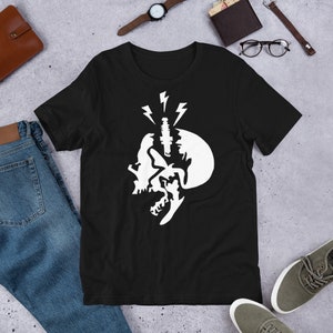 Skull T-Shirt, Skull Shirt, Spark Plug, Men&#39;s T-Shirt, Men&#39;s Gift, Women&#39;s Skull Shirt, Car Guy, Gear Head, Short-Sleeve Unisex T-Shirt