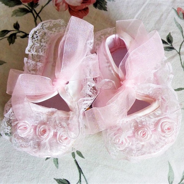 Photo Props, Baby Princess Pink Satin Shoes Lace Shoes, Soft Silk Baby Shoes Embroidery Ribbons, Baptism