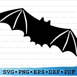 Puede incluir: Silueta negra de un murciélago con las alas extendidas. El murciélago está mirando hacia la derecha. La imagen está sobre un fondo blanco con una lavada de acuarela azul en la parte inferior.