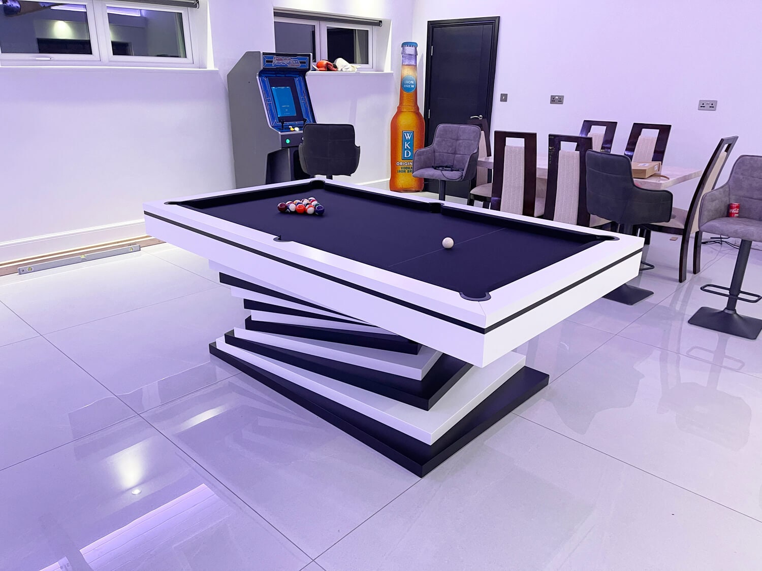 Modern Design 7' White Pool Sport Billiard Table American 8 Ball Pool Table  for Sale - China Pool Table and Snooker Pool Table price