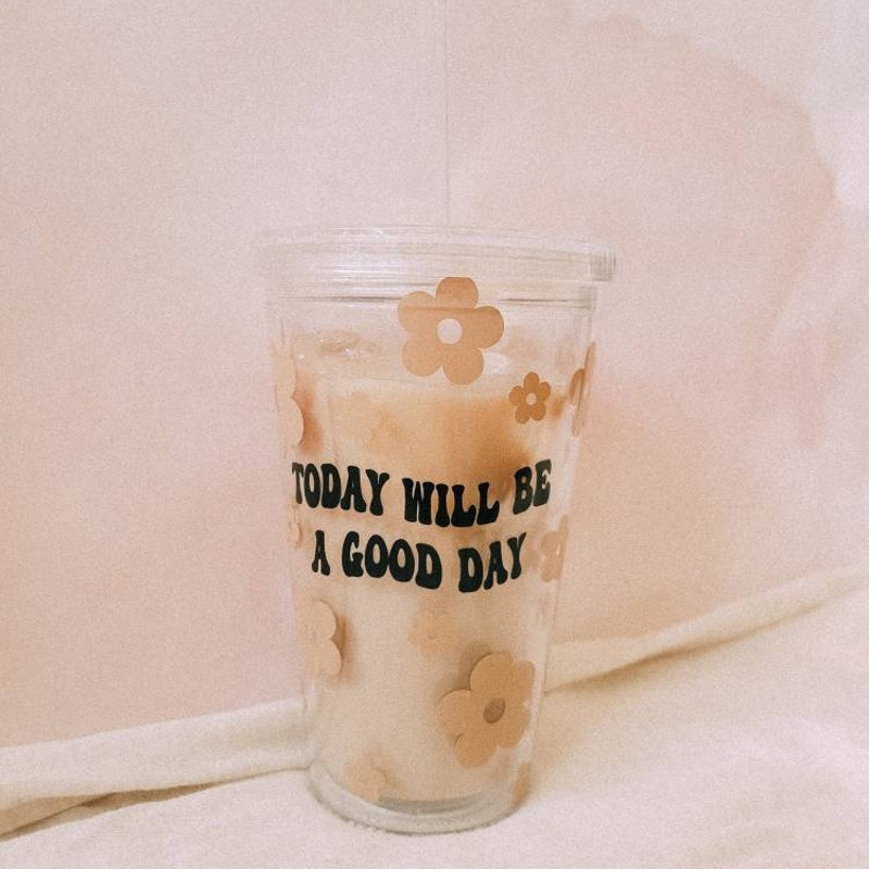 simplify your day with a tumbler so sleek it disappears into your coffee ritual, effortlessly