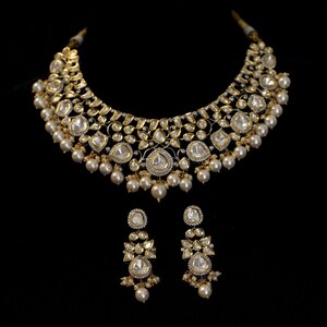Indian Bridal Vibrant Veda Jewelry Set Bridal Jewelry Set Pakistani Style Choker Jewelry Set for Indian Weddings Handcrafted Bridal Set