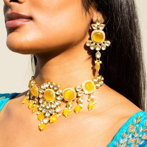 Nayana I Kundan Set - Onyx Gemstones~Unique choker~Yellow set~ ladies bridal jewelry~Statement kundan set~Modern jewlery~Yellow Onyx set