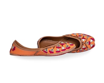 Orange Designer Floral Womens Punjabi Jutti, Khussa, Mojari, Bridal, Jutti leather shoes, jutti shoe for ladies, pakistani jutti, flat shoes