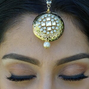Abba Earrings Tikka Set Manpreet Toor Jewelry Etsy
