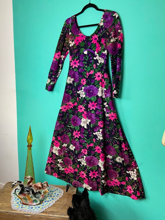 Floral 70s Maxi Dress
