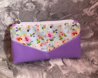 Lilac Floral pouch