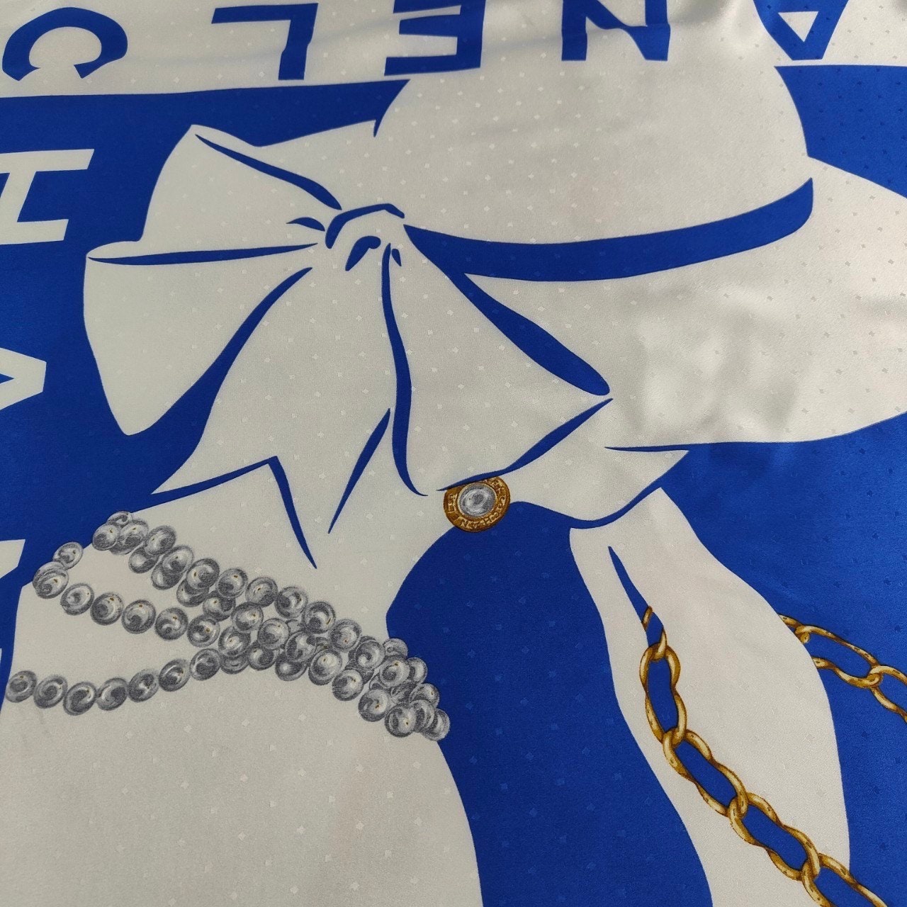 【希少】CHANEL silk scarf vintage シルク スカーフ Vintage Silk Fashion CHANEL Scarf Exquisite Multicolor