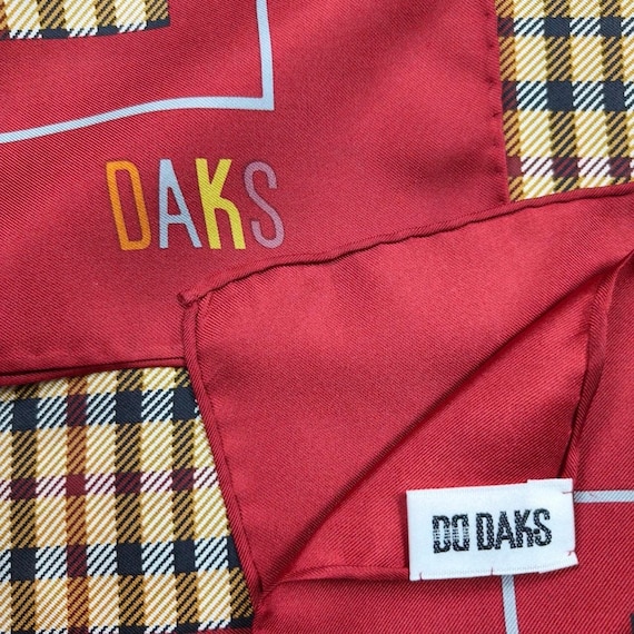 DAKS ロンドン ヴィンテージコレクション シルクスカーフ 34 x 34
