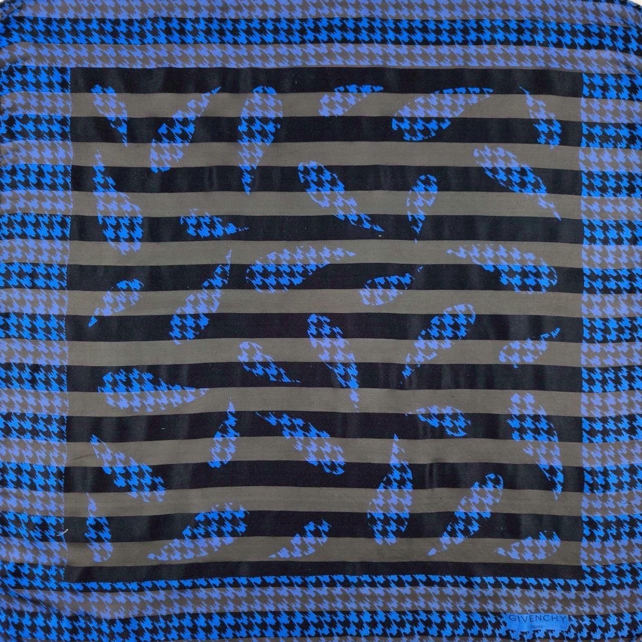 Givenchy Vintage Collection Silk scarf 30 x 30 inches
