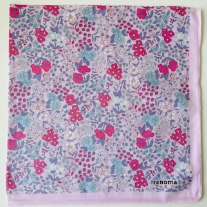 Renoma Vintage handkerchief 20 x 20 inches